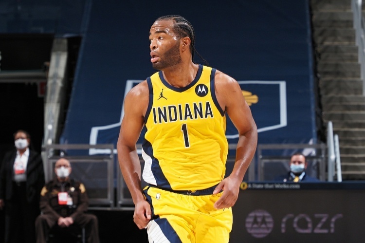 心持球手还 心持球手还