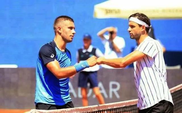 以及球员间 以及球员间