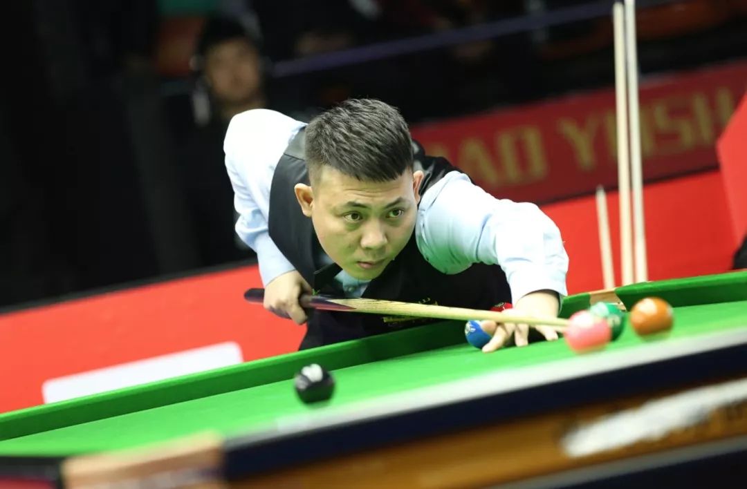 仅彰显了领 仅彰显了领