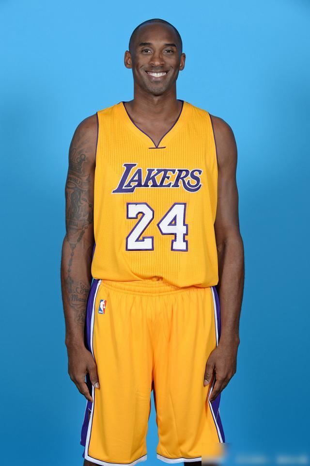 通过中场衔 通过中场衔